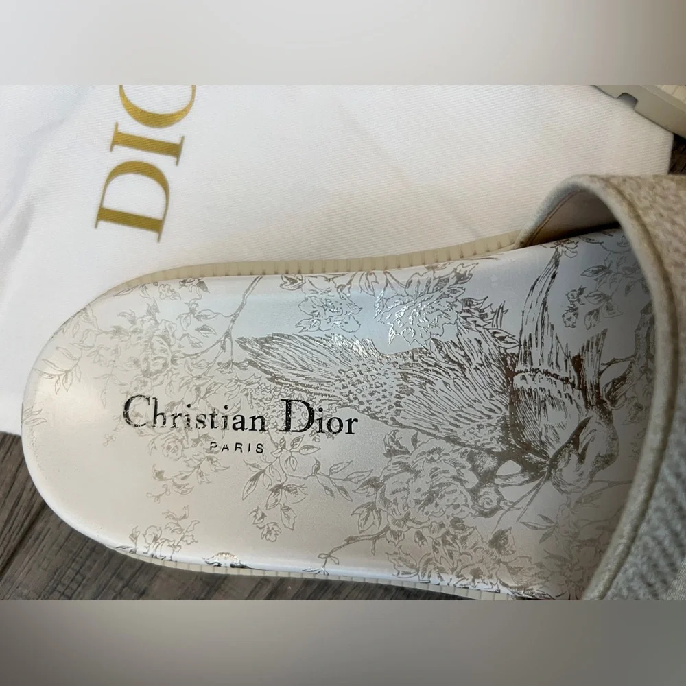 Dior Dway Ivory/ gold Slipper - Picture 6 of 9